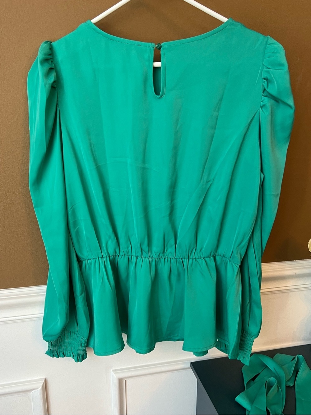 Women’s Elegant Teal Peplum Blouse Smocked Cuffs Size M Cocktail Career Workwear - Picture 6 of 7